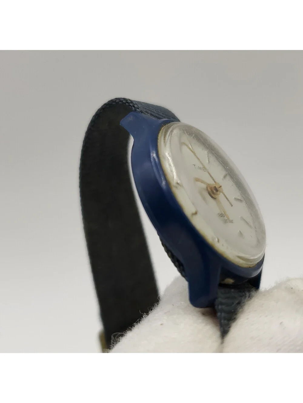 Vintage Timex Kids Mechanical Blue Watch 25mm Running